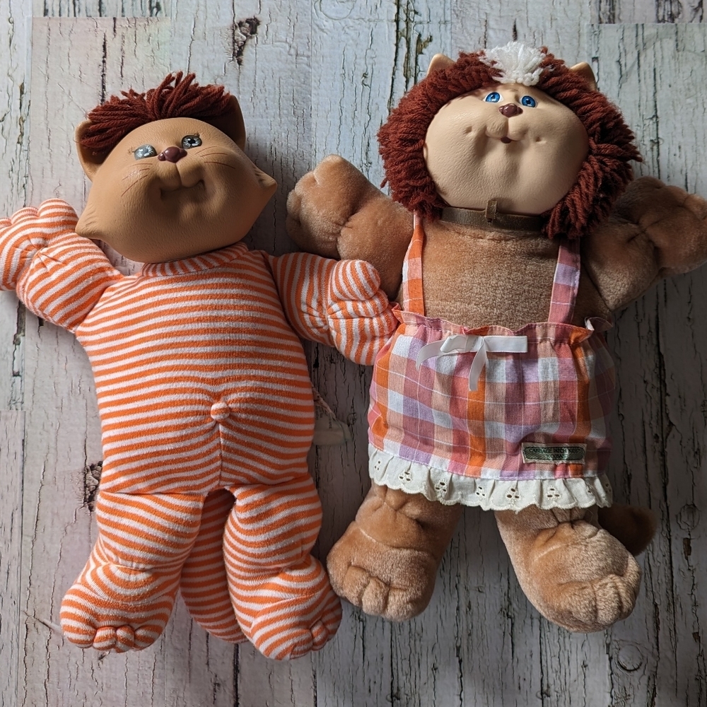 Pair of Vintage Cabbage Patch Koosas - Lion and Cat
